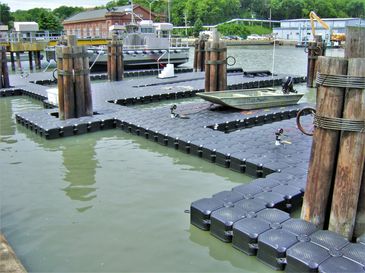 Modulability for Floating Dock by Jet Dock - Jet Dock Floating Dock Unique Layout