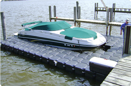 U shaped floating walkway by JetDock