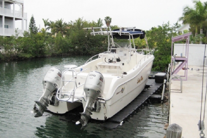 Catamaran boat lifts by JetDock